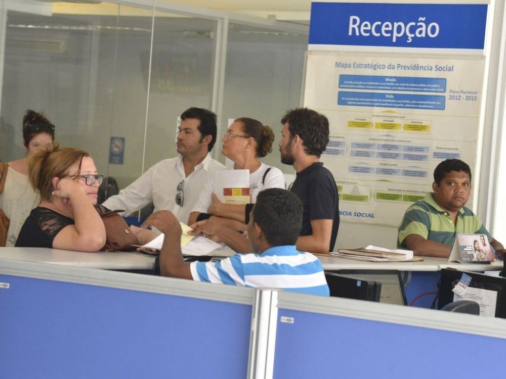 INSS abre concurso para mil vagas com salário de R$ 5.905; confira data e cargo