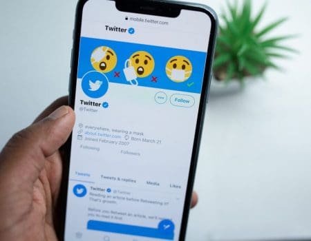 Twitter volta atrás e reverte polêmica atualização