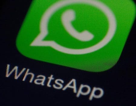 WhatsApp ou celular: qual é a forma mais segura de fazer ligações?