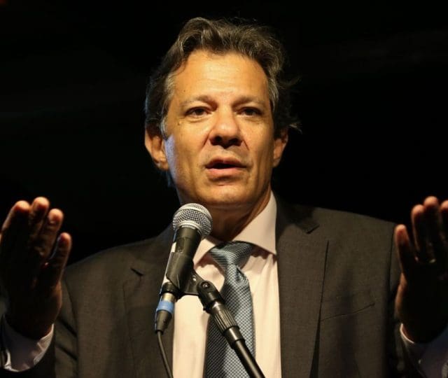 Reforma tributária pode elevar isenção do IR para R$ 4 mil em 2025, diz Haddad