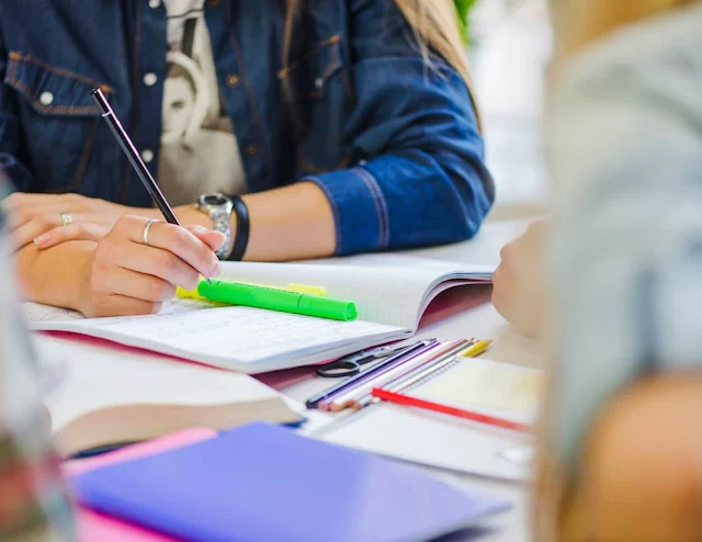 Creatina melhora o desempenho de estudantes? Veja o que os estudos dizem