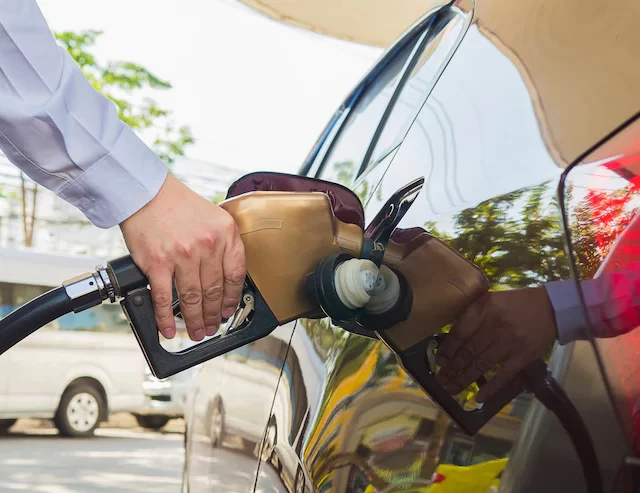 Etanol e gasolina sobem pela quarta semana