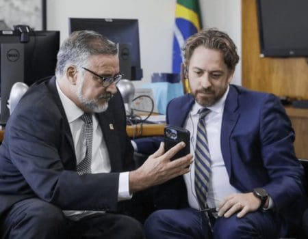 WhatsApp e Governo Federal buscam ações contra fake news; saiba quais