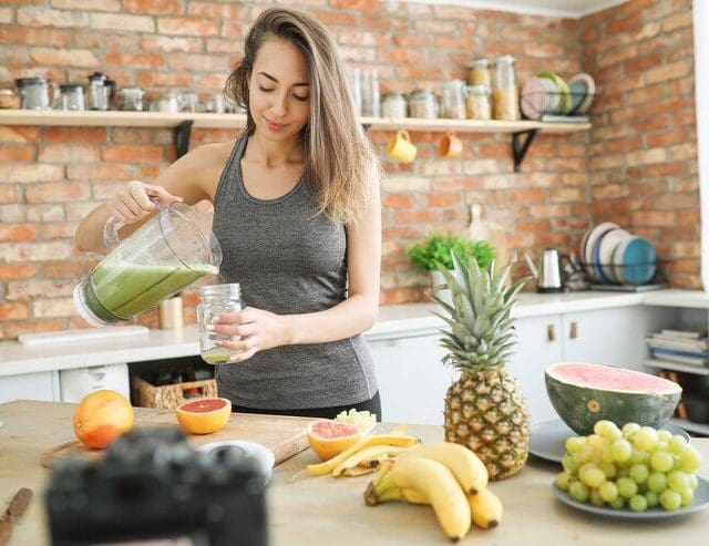 Por que você deve evitar as dietas detox que prometem milagres