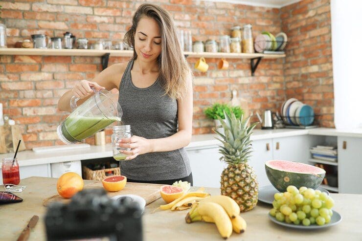 Por que você deve evitar as dietas detox que prometem milagres