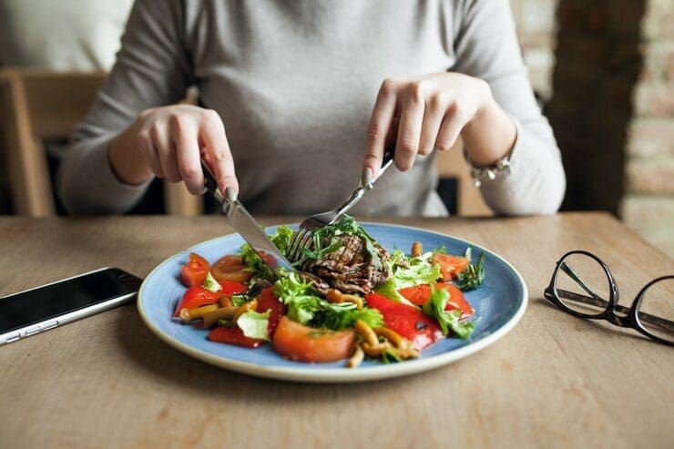 Não basta cortar os carboidratos: a qualidade dos alimentos faz a diferença